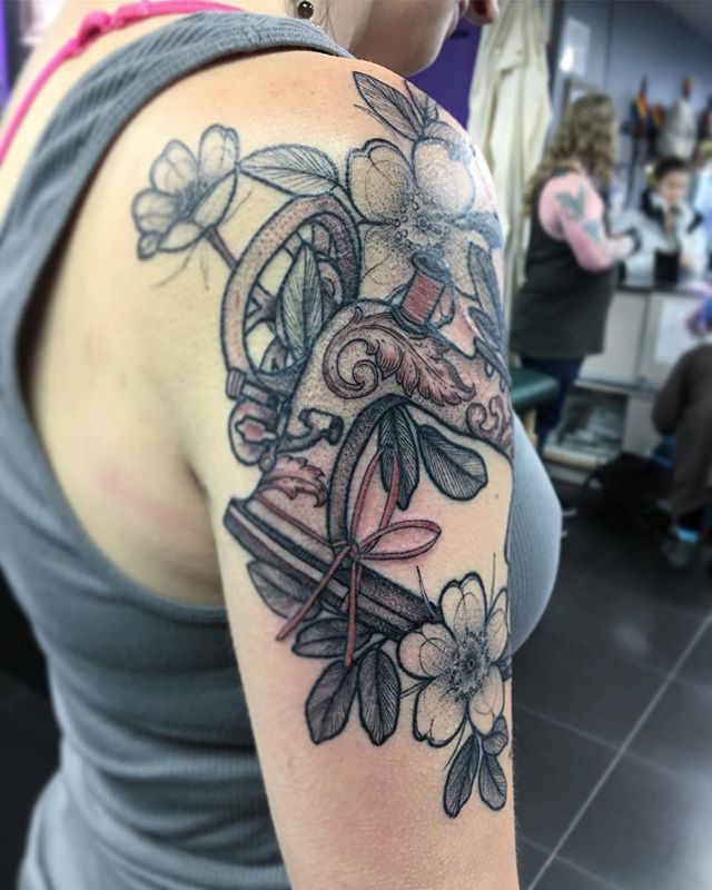 Bray_Del-Sewing_Machine_Tattoo