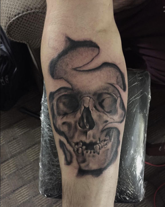 Henry_Yuvallos-Realistic_Skull_Tattoo