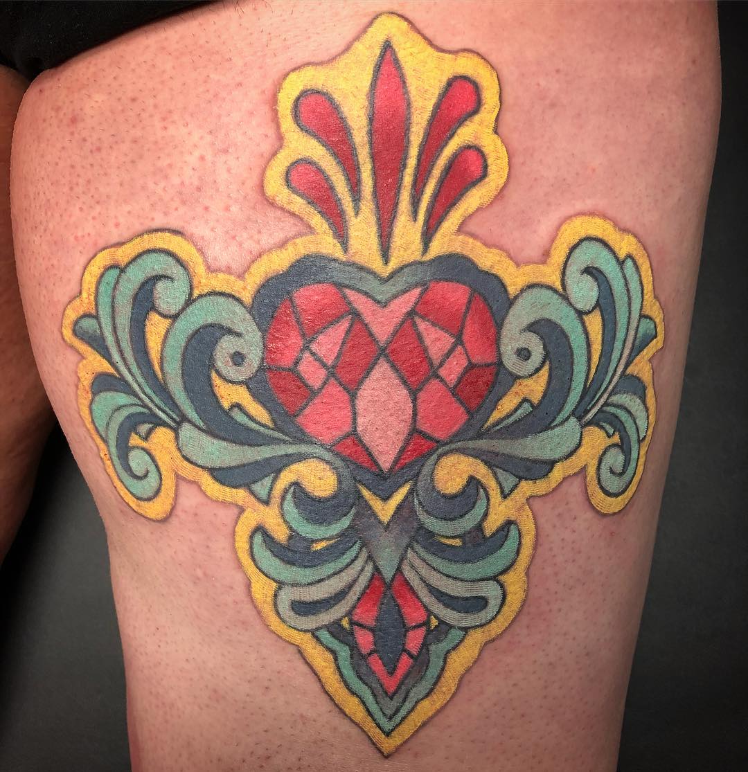 JF_Blackeyes-Heart_Shaped_Gem_Tattoo