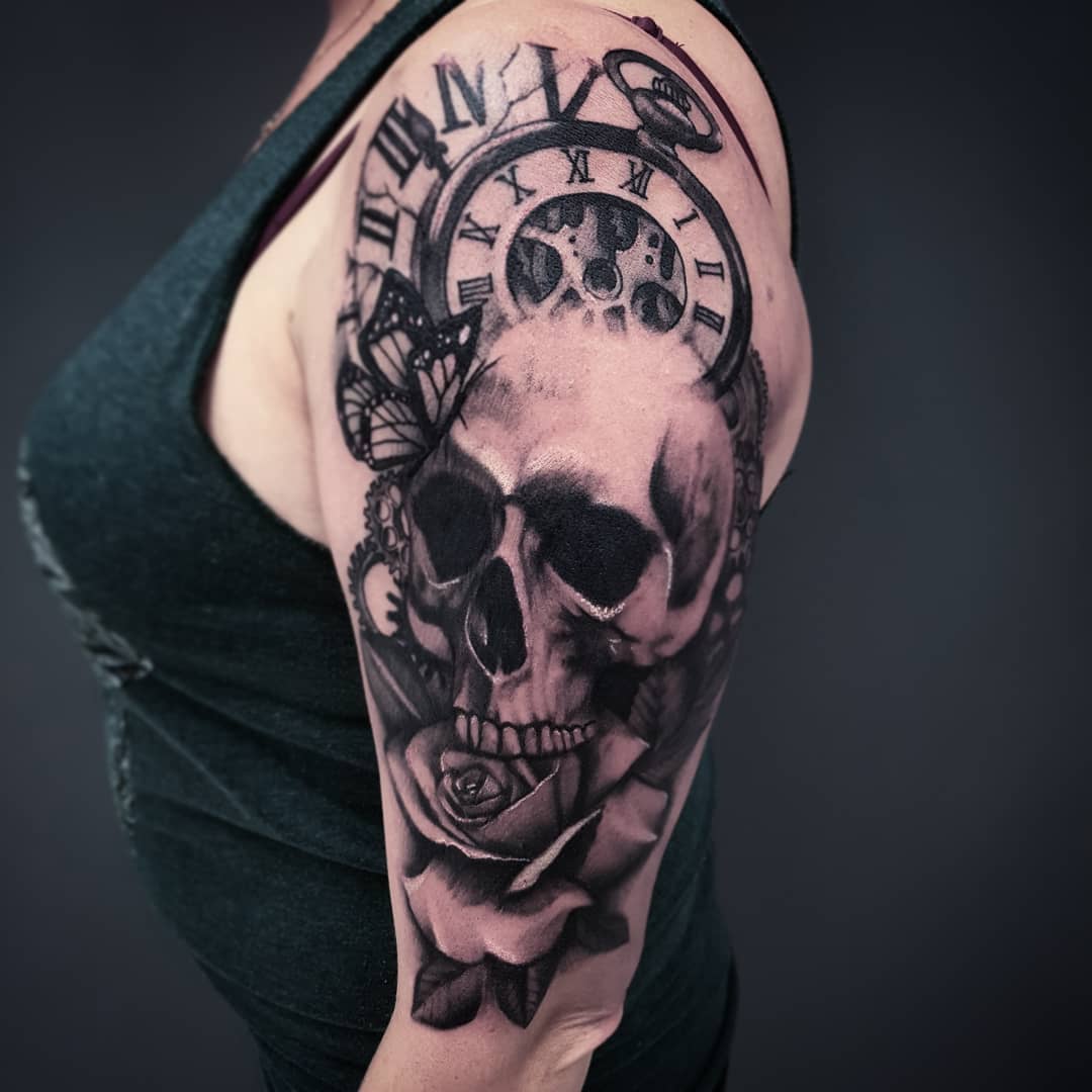 Jay_Skelly-Skull_Clock_Arm_Tattoo