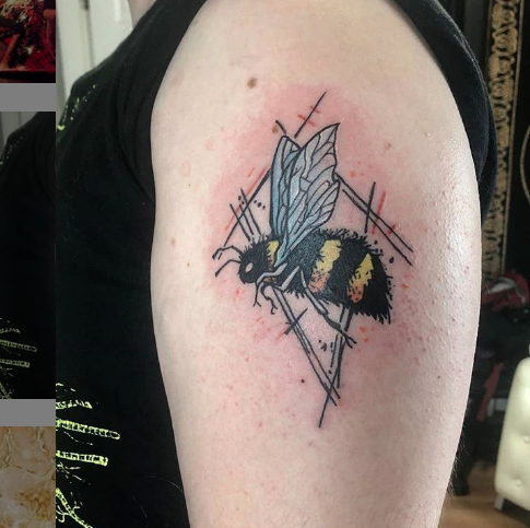 Tairie_Medic-Bee-Tattoo