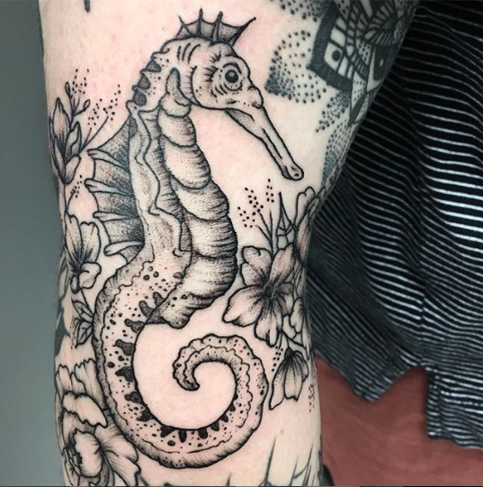 Tina_Riedner-Sea_Horse_Tattoo