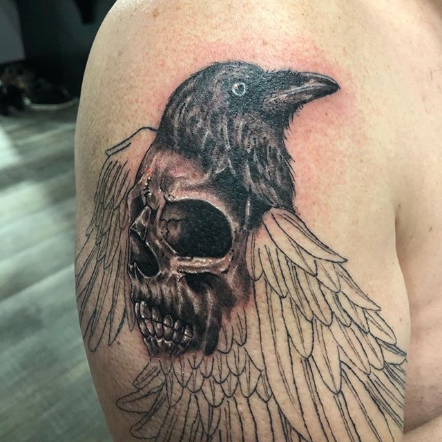 Evan_Lemire-Skull-Crow-Tattoo