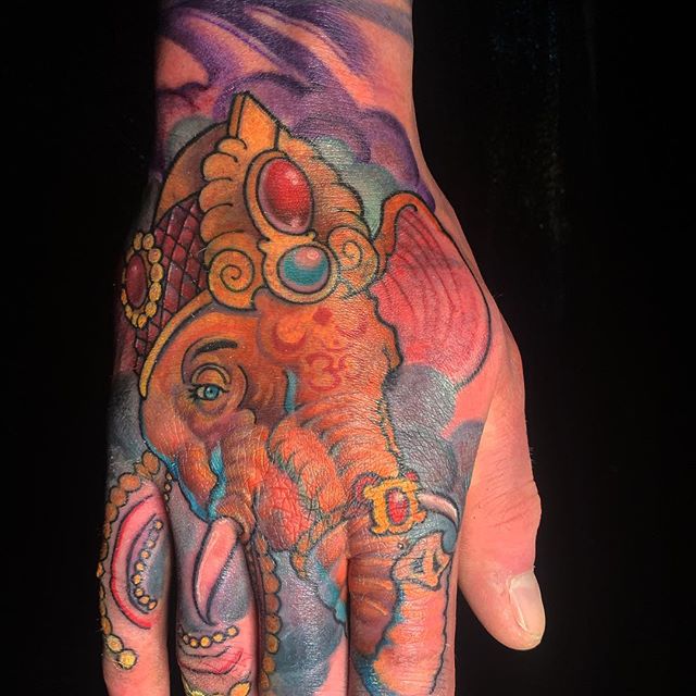 John_Roberts-Ganesh-Chaturthi-Hand-Tattoo