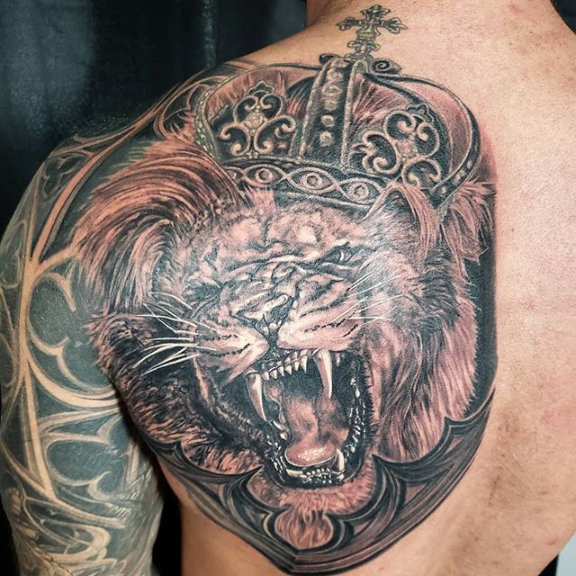 Josh_Lamoureux-King-Lion-Tattoo