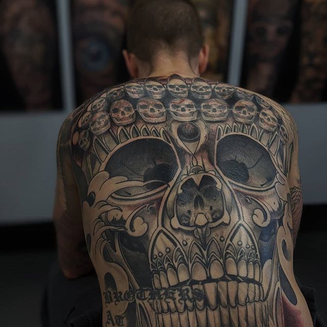 Kyle_Staub-Large-Skull-Back-Tattoo