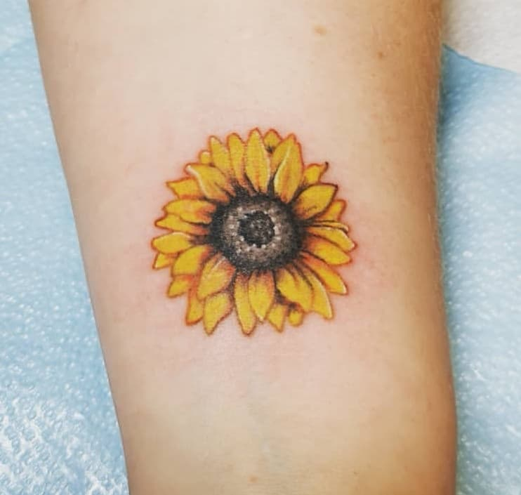 Oralie_George-Sunflower_Tattoo