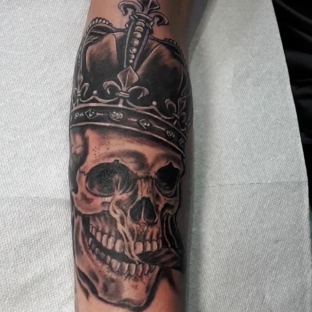 Peter_Loyoza-Skull-King-Tattoo