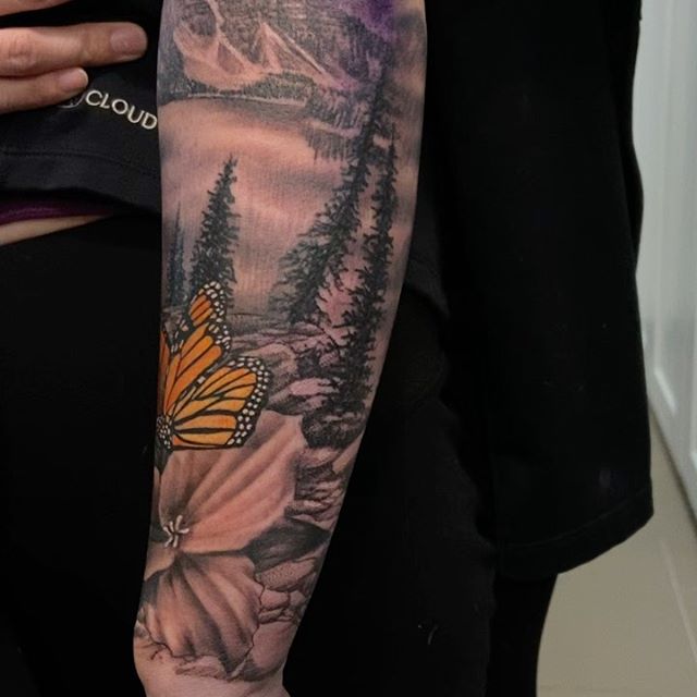 Shaun_Monto-Floral-Mountain-Tattoo