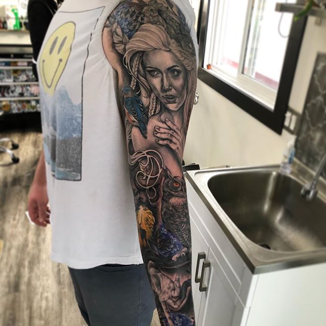 Whitney_Thompson-Full-Sleeve-Tattoo